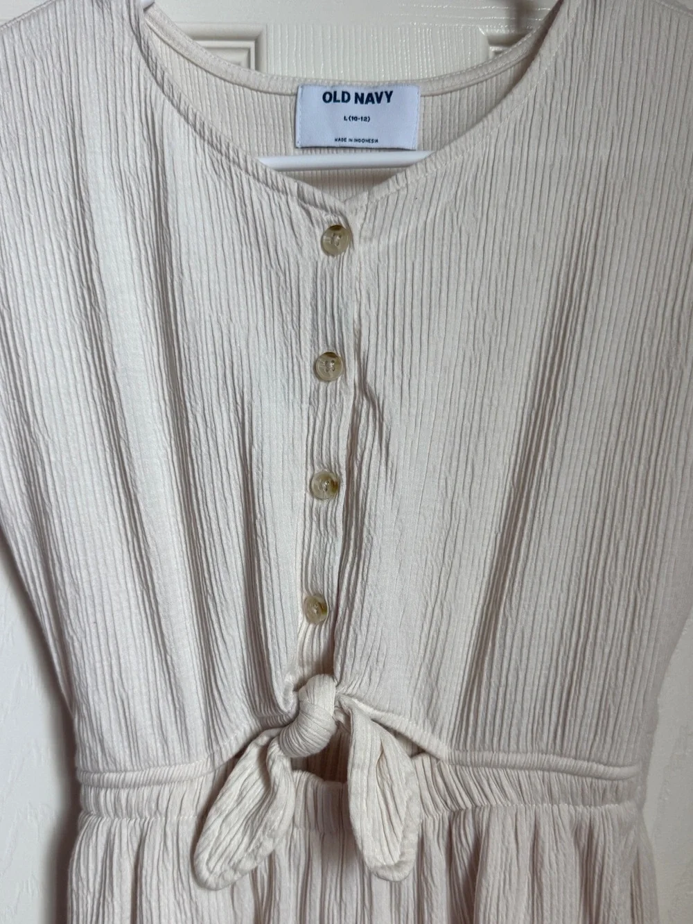 Old Navy cream colored